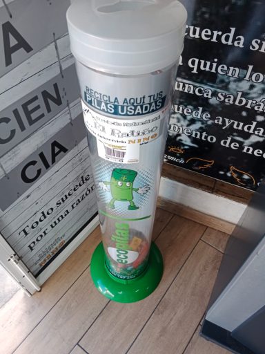 Bote para pilas (Nino/ElRatiño)